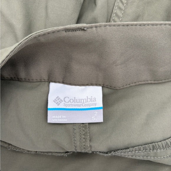 NWT Womens Columbia Size 2 Color Stone Green Hiking Walking Shorts - Picture 6 of 7
